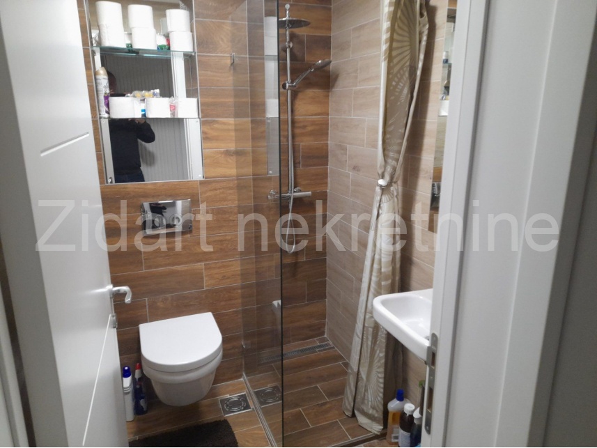 Квартира, 1055 м², 236 000$ — FAKTOR